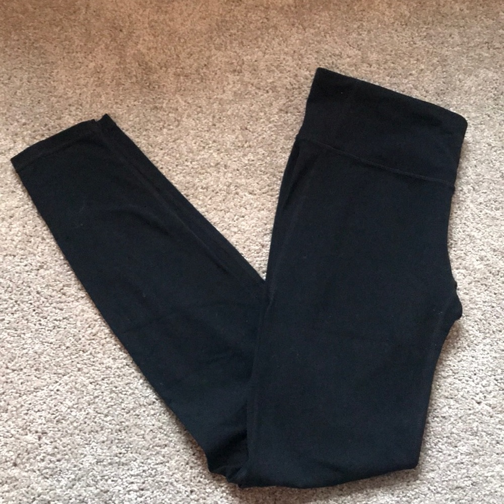 Black Gap Fit leggings